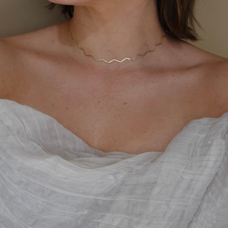 Zig Zag Necklace Choker - 18K Gold Filled